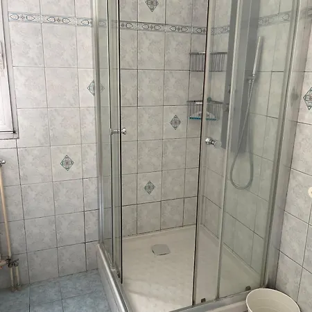 Confortable Et Spacieux Proche De La 아파트 *